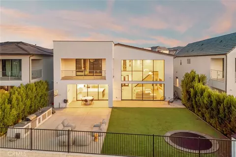 Exterior - 27640 Juniper Ln, Valencia, CA 91381 photo 3 of 7