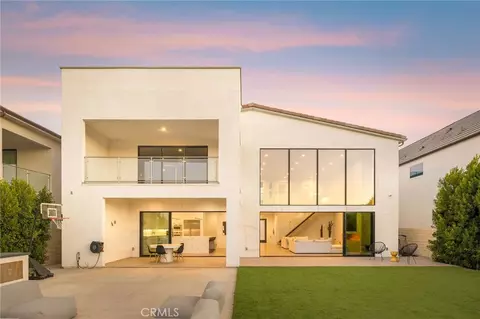 Exterior - 27640 Juniper Ln, Valencia, CA 91381 photo 4 of 7