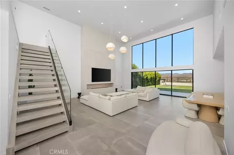 Living - 27640 Juniper Ln, Valencia, CA 91381 photo 2 of 5