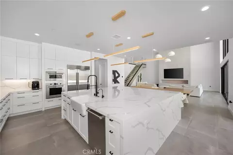 Kitchen - 27640 Juniper Ln, Valencia, CA 91381 photo 3 of 3