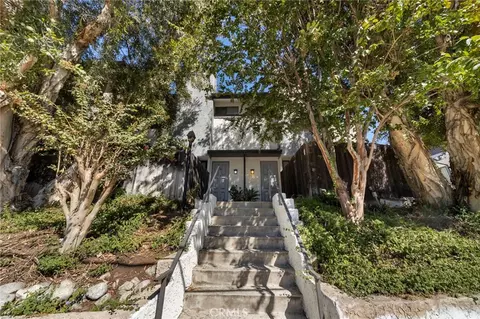 17815 Devonshire St #1, Northridge, CA 91325