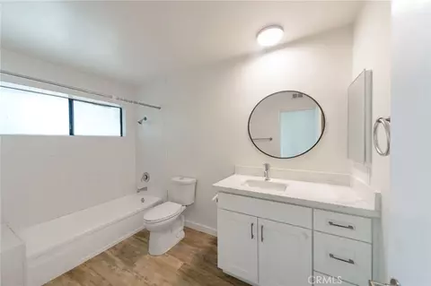 Bath - 17815 Devonshire St #1, Northridge, CA 91325 photo 3 of 3