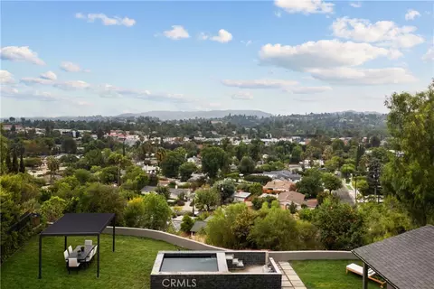 5746 Mcdonie, Woodland Hills, CA 91367
