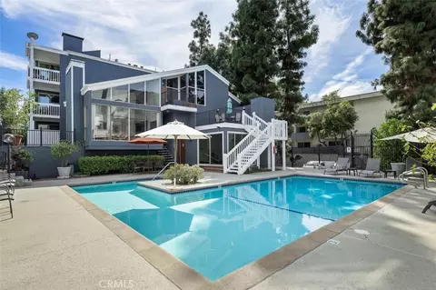17711 Margate St #316, Encino, CA 91316