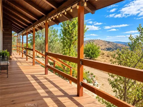 Exterior - 483 Castac Vw, Lebec, CA 93243 photo 1 of 5