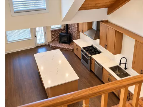 Kitchen - 483 Castac Vw, Lebec, CA 93243 photo 2 of 3