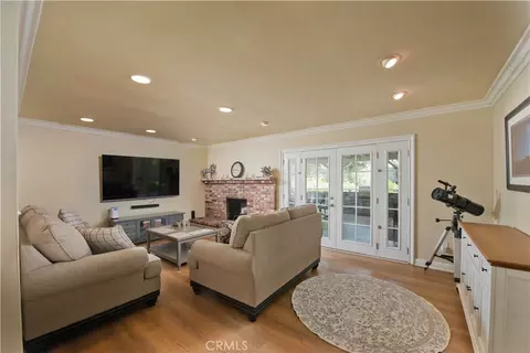Living - 1546 Deodora St, Simi Valley, CA 93065 photo 1 of 1