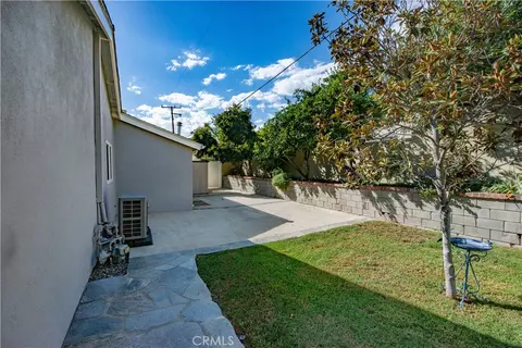 Exterior - 1546 Deodora St, Simi Valley, CA 93065 photo 14 of 17