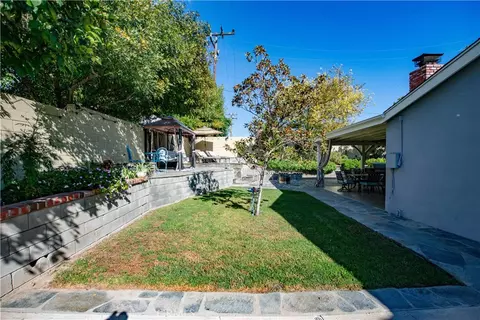 Exterior - 1546 Deodora St, Simi Valley, CA 93065 photo 12 of 17