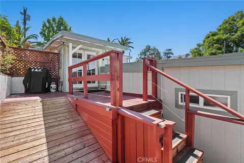Exterior - 10739 Helendale, Tujunga, CA 91042 photo 7 of 10