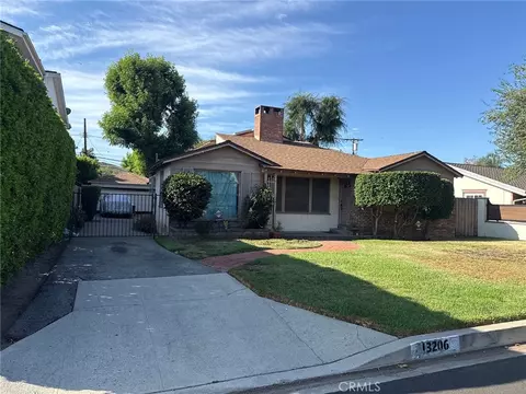 13206 Otsego, Sherman Oaks, CA 91423