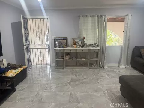 Entry Way - 10200 N Rincon Ave N, Pacoima, CA 91331 photo 4 of 14