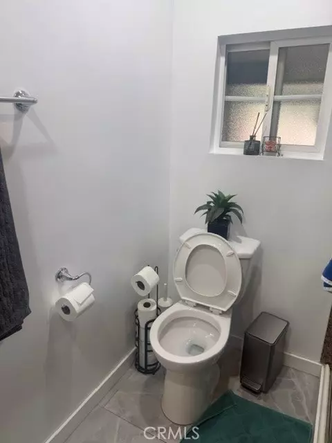 Bath - 10200 N Rincon Ave N, Pacoima, CA 91331 photo 5 of 6