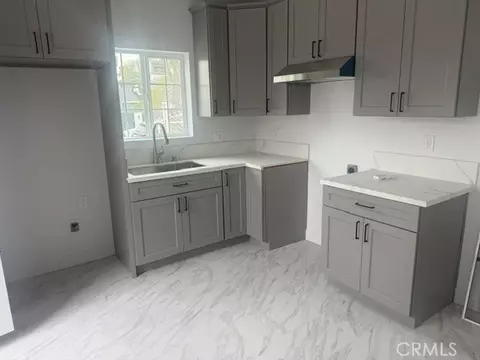 Entry Way - 10200 N Rincon Ave N, Pacoima, CA 91331 photo 2 of 14