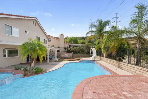 Exterior - 27715 Sutters Pointe, Saugus, CA 91350 photo 7 of 8
