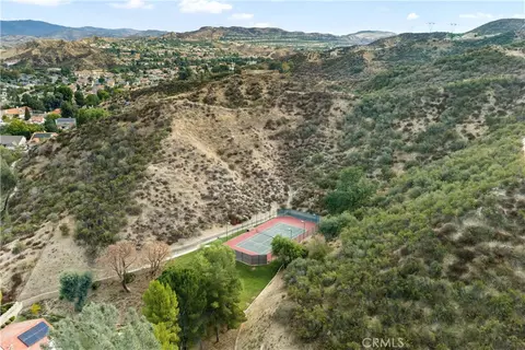 View/Area - 27715 Sutters Pointe, Saugus, CA 91350 photo 5 of 5