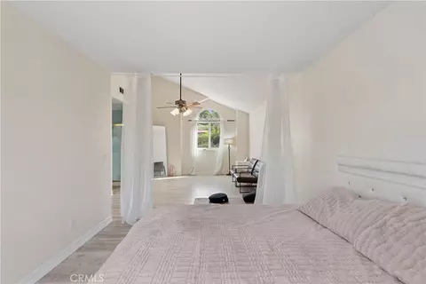 Bedroom - 27715 Sutters Pointe, Saugus, CA 91350 photo 8 of 13