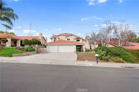 Exterior - 27715 Sutters Pointe, Saugus, CA 91350 photo 1 of 8