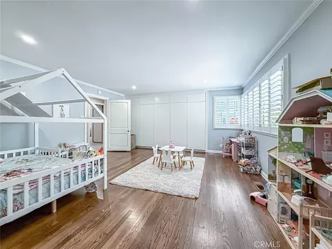 Bedroom - 4217 Cedar Ave, Long Beach, CA 90807 photo 6 of 10
