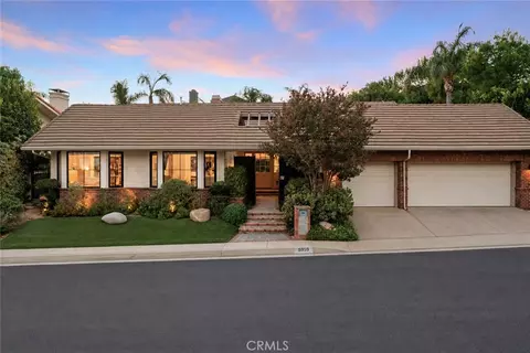 5959 Woodland View Dr, Woodland Hills, CA 91367