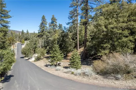 1300 Banff Dr, Pine Mountain Club, CA 93222