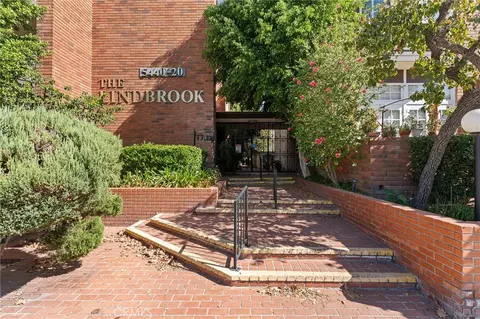 5440 Lindley Ave #302, Encino, CA 91316