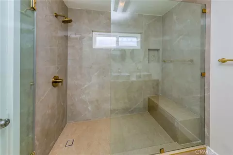 Bath - 1924 Hilton, Burbank, CA 91504 photo 2 of 3