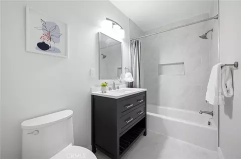 Bath - 7663 Airlie Dr, Tujunga, CA 91042 photo 1 of 2