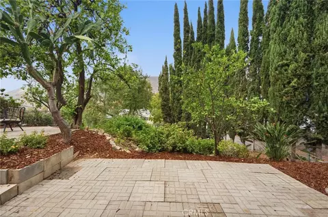 Exterior - 7663 Airlie Dr, Tujunga, CA 91042 photo 5 of 6