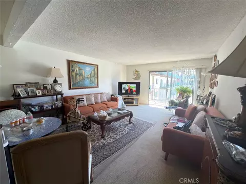 5460 White Oak Ave #E225, Encino, CA 91316