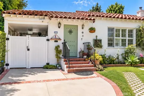 471 S Clark, Beverly Hills, CA 90211