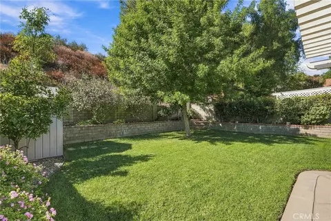 Exterior - 22856 Tamarack, Santa Clarita, CA 91390 photo 8 of 10