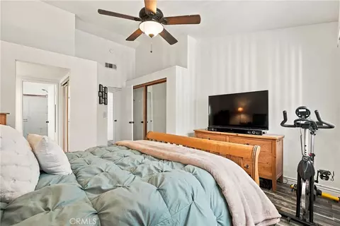 Bedroom - 22856 Tamarack, Santa Clarita, CA 91390 photo 6 of 6