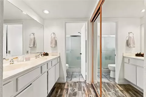 Bath - 22856 Tamarack, Santa Clarita, CA 91390 photo 3 of 4