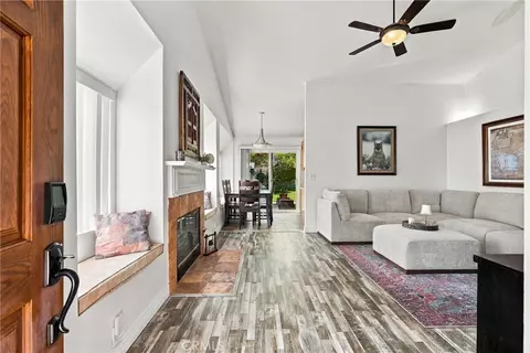Entry Way - 22856 Tamarack, Santa Clarita, CA 91390 photo 1 of 1