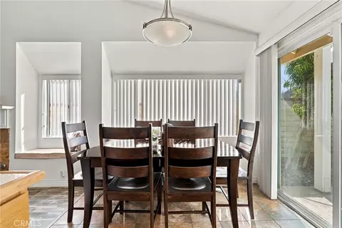 Dining - 22856 Tamarack, Santa Clarita, CA 91390 photo 2 of 2