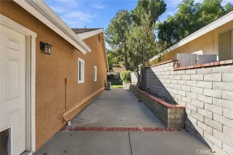 Exterior - 22856 Tamarack, Santa Clarita, CA 91390 photo 10 of 10