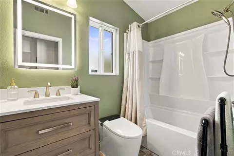 Bath - 22856 Tamarack, Santa Clarita, CA 91390 photo 2 of 4