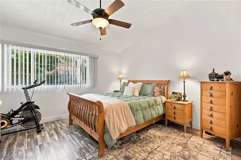 Bedroom - 22856 Tamarack, Santa Clarita, CA 91390 photo 3 of 6