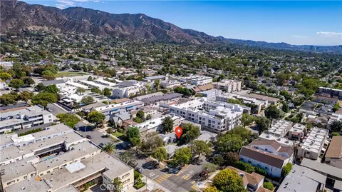 View/Area - 600 E Providencia Ave, Burbank, CA 91501 photo 3 of 6