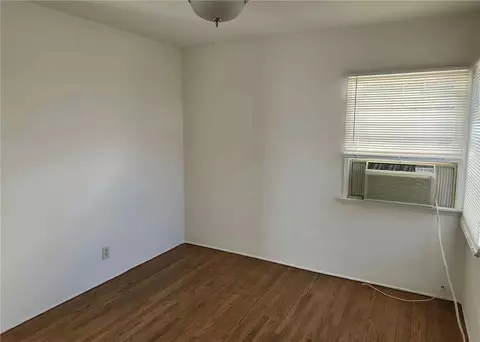 Bedroom - 600 E Providencia Ave, Burbank, CA 91501 photo 4 of 5