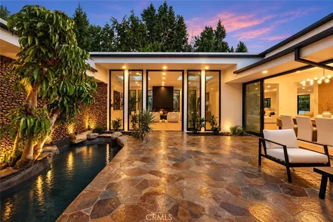 17414 Cumpston St, Encino, CA 91316
