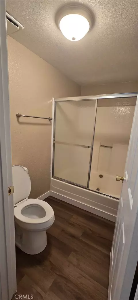 Bath - 44430 15th E #3, Lancaster, CA 93535 photo 3 of 5