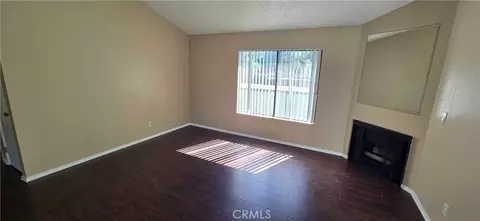Living - 44430 15th E #3, Lancaster, CA 93535 photo 2 of 4