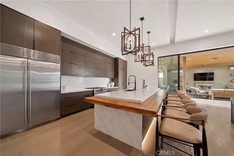 Kitchen - 17646 Stare St, Northridge, CA 91325 photo 4 of 4