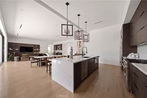 Kitchen - 17646 Stare St, Northridge, CA 91325 photo 2 of 4