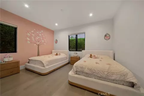 Bedroom - 17646 Stare St, Northridge, CA 91325 photo 7 of 9