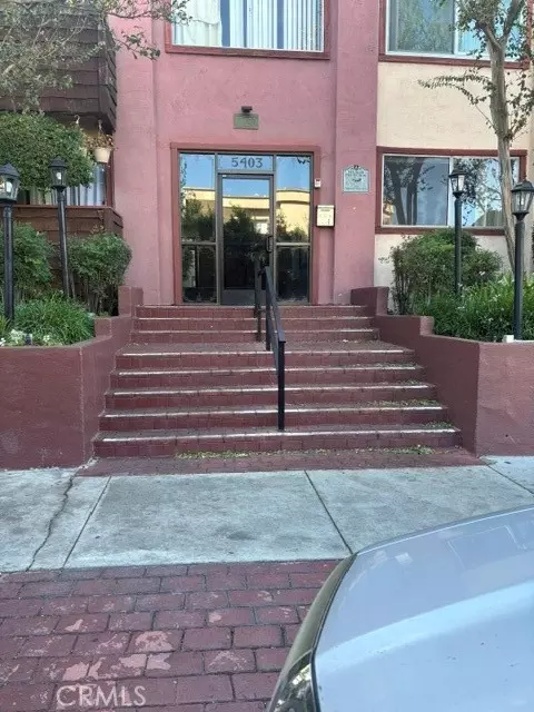 5403 Newcastle, Encino, CA 91316