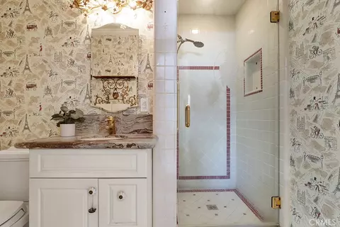 Bath - 7400 Quartz, Winnetka, CA 91306 photo 2 of 2