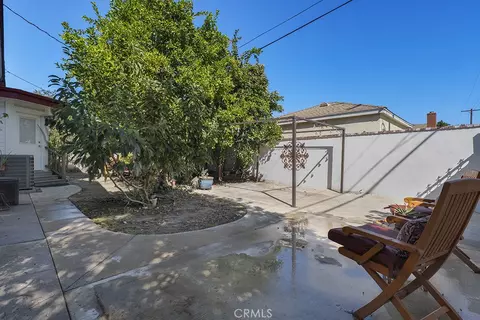 Exterior - 7400 Quartz, Winnetka, CA 91306 photo 6 of 10